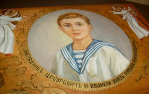 Шкатулка с портретом ЦЕСАРЕВИЧА ! Состояние!