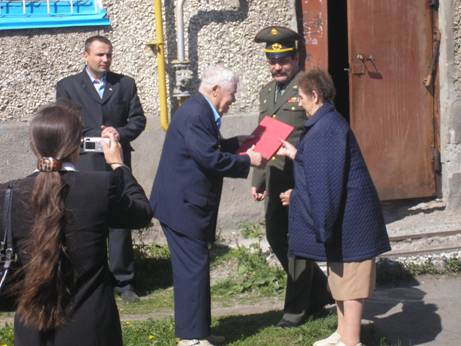 Памятная доска Кавалеру Слав