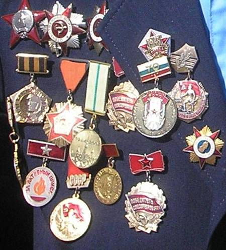 Памятная доска Кавалеру Слав