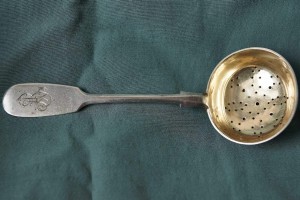 Старинный чайный набор из четырех предметов. Россия, XIX век
