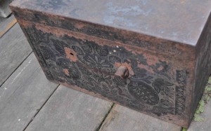Сейф 1897 года Сколько может стоить?