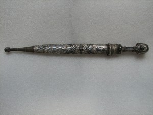 Кинжал полностью в серебре