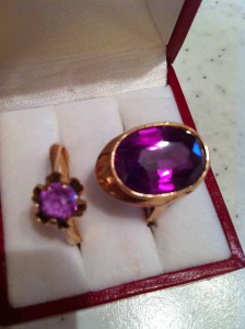 набор сережек и колец серебро и золото