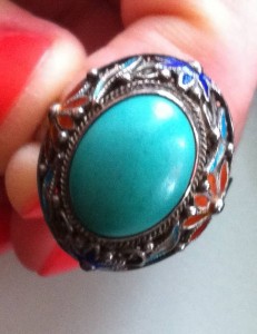 набор сережек и колец серебро и золото