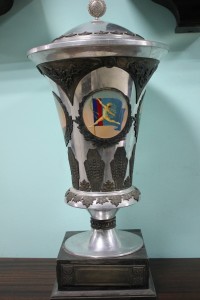 Кубок спортивный 1950-х годов.Большой и красивый.