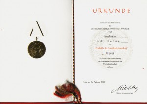 ГДР - комплект медалей Боевого Содружества +  док.  1977 г.