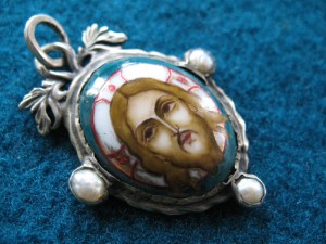 Красивый образок с Вседержителем.Финифть.Жемчуг.