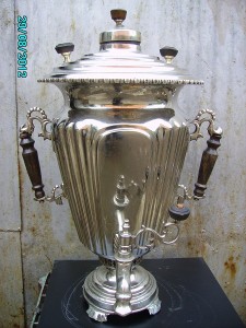 Рюмка с цыганскими ручками.