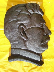 Сталин И. В. Барельеф, чугун.