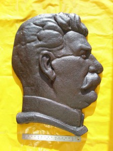 Сталин И. В. Барельеф, чугун.