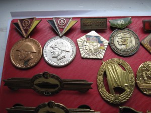 Медали и знаки ГДР