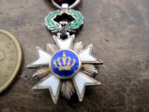 Миниатюра фрачный знак "Орден Короны" в серебре