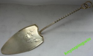 Свадебная лопатка для торта. Серебро 916 пробы.
