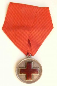 Медаль Русско-Японская война красный крест на ленте.