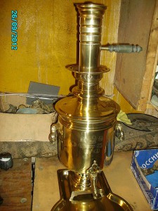 Самовар с подносом.