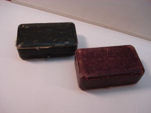 Коробочки под ювелирку, старые!