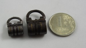 Уникальные миниатюрные винтовые кованые замки. 19 век