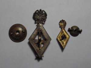 Знак Университета, большой и маленький, бронза.