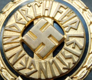 ЗОЛОТОЙ ЗНАК ДЛЯ РУКОВОДИТЕЛЕЙ ГЮ