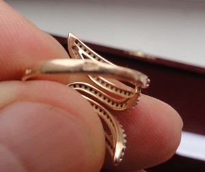 Женский браслет и колечко с камешками + коробка