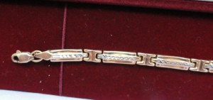 Женский браслет и колечко с камешками + коробка