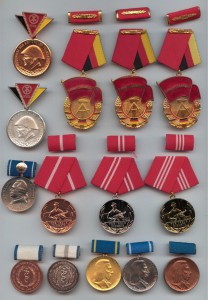 Набор ГДР ( орден ТРУДА 1;2;3 степени +медали)