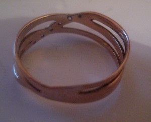 Цепочка и колечко.