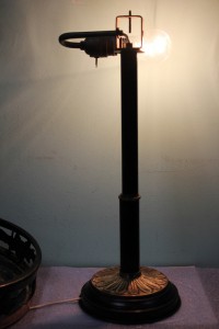 Лампа настольная наркомовская.