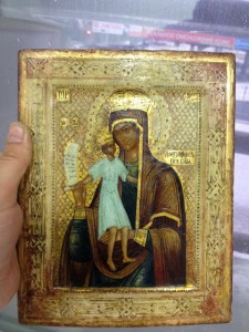 икона «МИЛУЮЩАЯ» очень красивая 19 век.