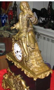 Часы "Барон с книгой" 18 век!!! бронза