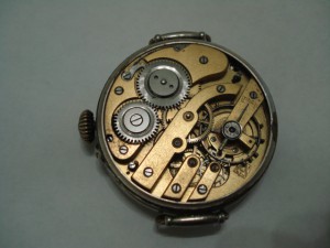 часы наручные Moser , диам. 5 см., офицерские на 1 Мировую