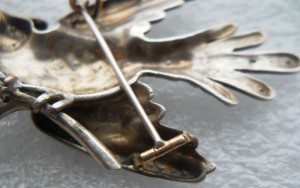 Брошь птичка на ветке 84