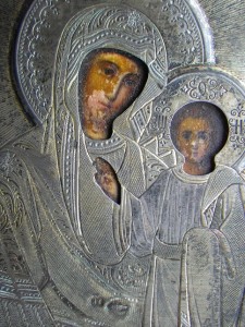 Икона Богородицы Казанская. Оклад серебро 84 пр. Мастер Н.Г.