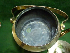 Чайники латунные.