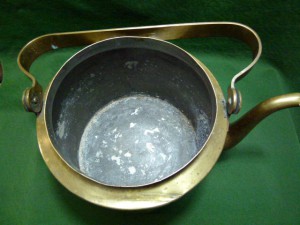Чайники латунные.