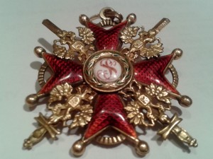 Станислав 3-й ст. с мечами в золоте Осипов