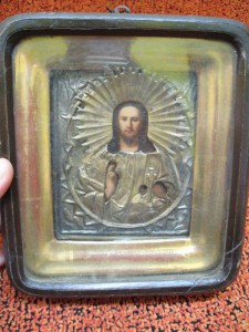 Икона в киоте