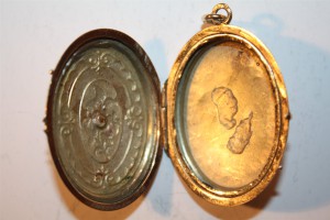 Медальон ( 56-я проба ).