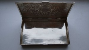 Старинный серебряный ларец. Персия. XIX век.