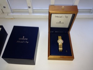 Женские часы Corum, очень красивые