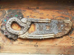 Икона, камни, шитьё.