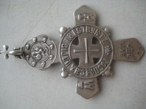 сербрянный крест с эмалями