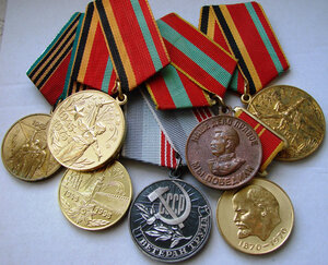 Семь медалей одним лотом...