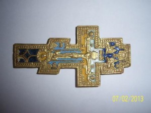латунные икона и крест