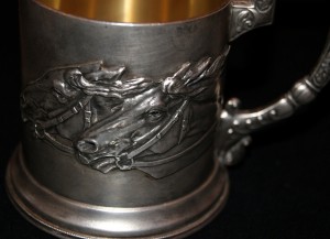 подстаканник серебряный 84 "Лошади"
