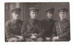 Шифровки на петлицах.Ульяновское Училище Связи