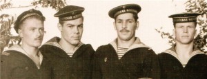 Моряки. Надписи на бескозырках.