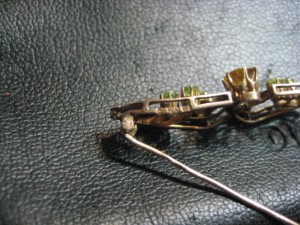 Брошь Демантоиды и Падпараджы 56пр. Русская школа