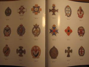 Книга "Нагрудные полковые знаки России"