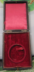 Коробка для карманных золотых? часов. Кожа